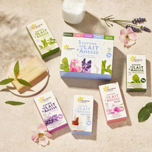 Les 5 savons au lait d'ânesse bio : nature, rose, lavande, verveine et patchouli
