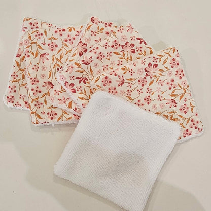 Lingettes démaquillantes lavables, petites fleurs roses sur fond crème – Lysis Cosmétique by Mom'zl